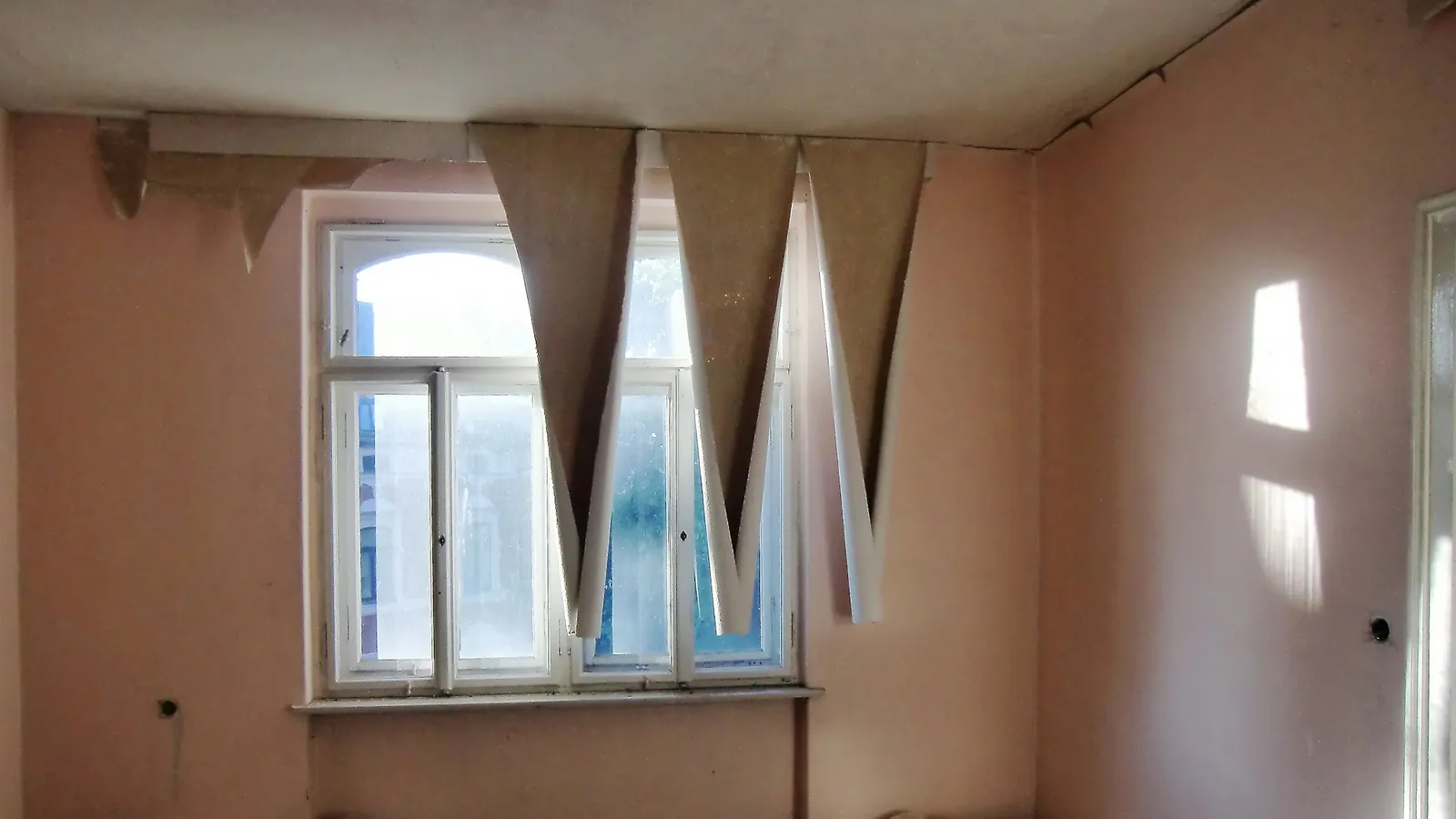 Wallpaper Removal